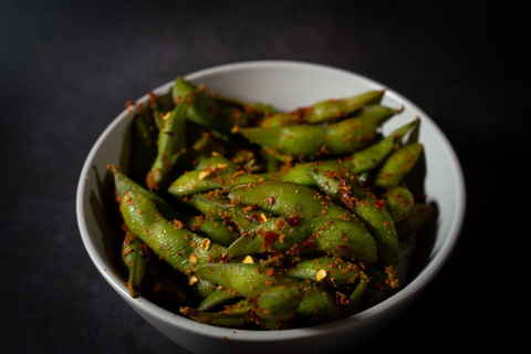 Hva er edamame, og hvordan tilbereder du det?