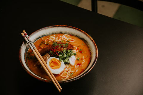 Ramen: buljongtyper, de beste posenudlene og tre grep som løfter dem